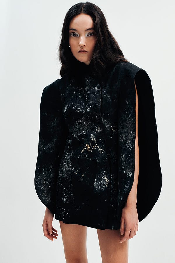 240418_Mycelium_Interwoven_01_033-leuchtende Farben